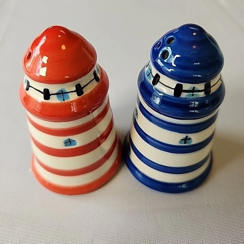 NWT Vintage Light House Salt & Pepper Shakers Handpainted Nautical Striped Cute
